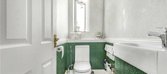 3 bedrooms Apartment in London, United Kingdom No. 8718 16