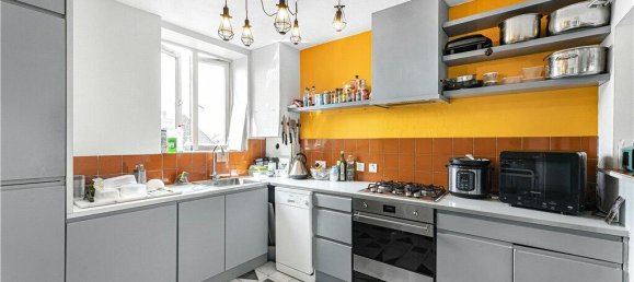 3 bedrooms Apartment in London, United Kingdom No. 8718 15