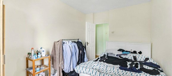 3 bedrooms Apartment in London, United Kingdom No. 8718 7