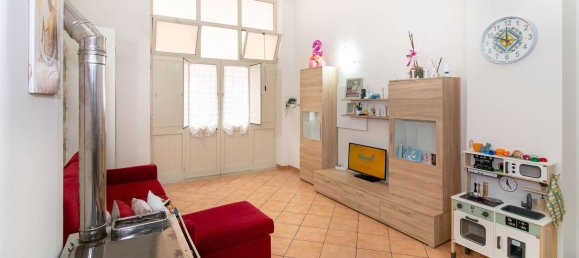 6-Zimmer Wohnung in Belpasso, Italy, Nr. 286390 4