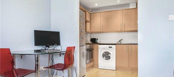 1 Schlafzimmer Wohnung in Surrey, United Kingdom, Nr. 8609 5