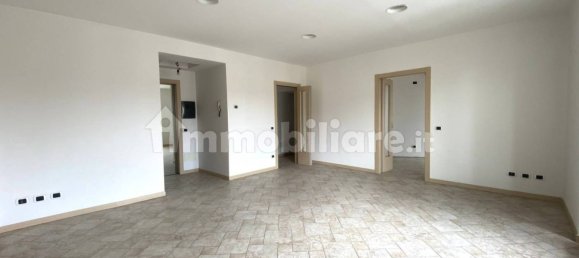 3 Schlafzimmer Wohnung in Bergamo, Italy, Nr. 373127 3