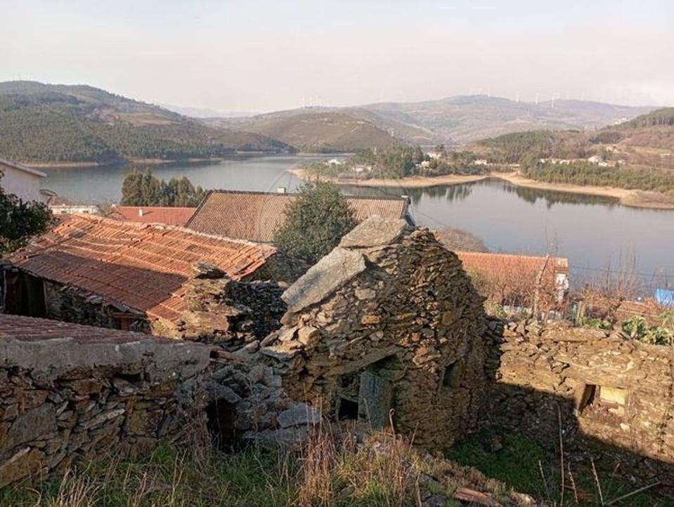 2 bedrooms House in Montalegre, Portugal No. 186248