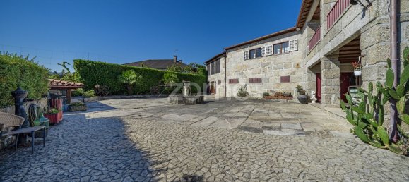 8 bedrooms House in Povoa de Lanhoso, Portugal No. 31711 7