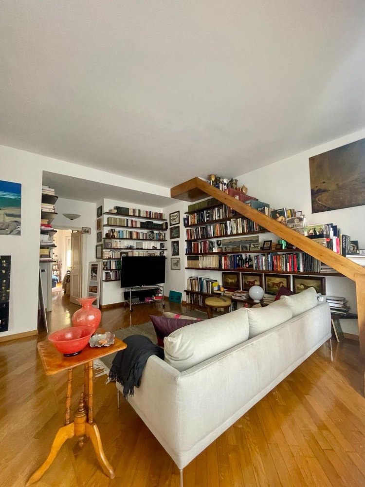 3 rooms Apartment in Milan, Italy No. 245857