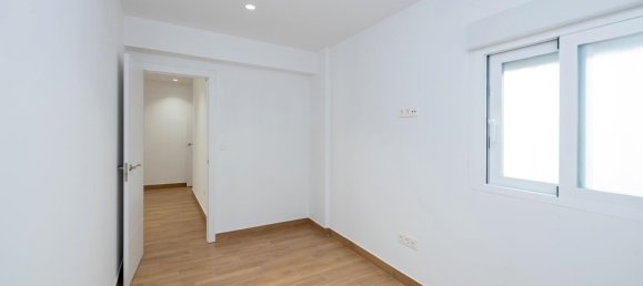 3 bedrooms Apartment in Granada, Spain No. 166968 11