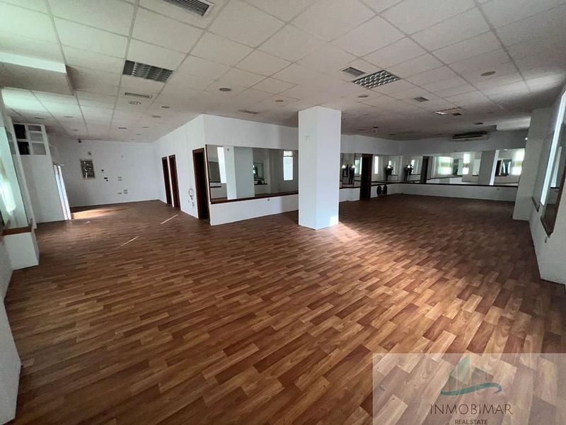  Commercial property in Salobrena, Spain No. 222985