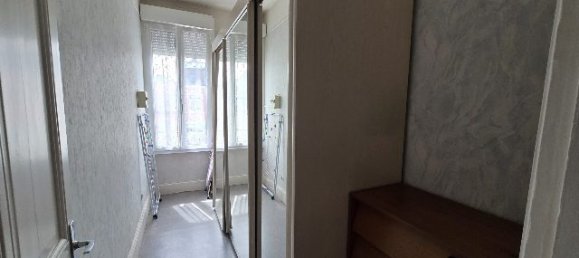 2 bedrooms House in Saint-Quentin, France No. 295150 9