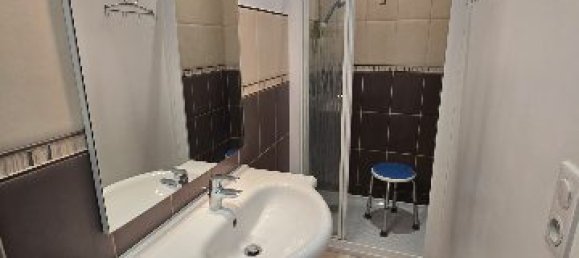 2 bedrooms House in Saint-Quentin, France No. 295150 6