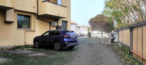 55m² Commercial property in Forlì, Italy No. 115027 9