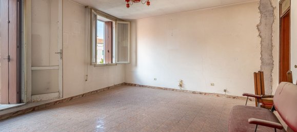 220m² Building in Schio, Italy No. 208900 14