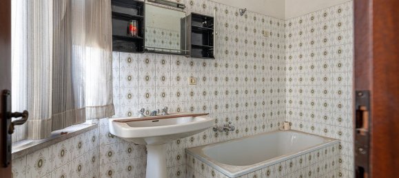 220m² Building in Schio, Italy No. 208900 15