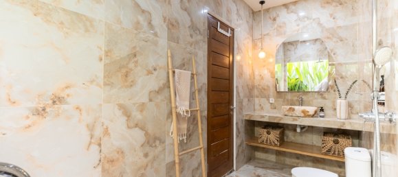 76 m² villa en venta en Kerobokan, Badung, Bali, Indonesia № 4657 16