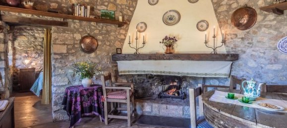 3 bedrooms Villa in Massa Martana, Italy No. 279741 6