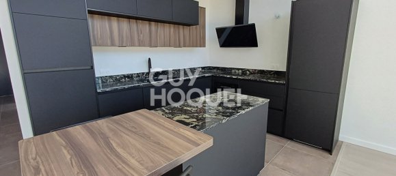 3 bedrooms Villa in Tosse, France No. 95801 3