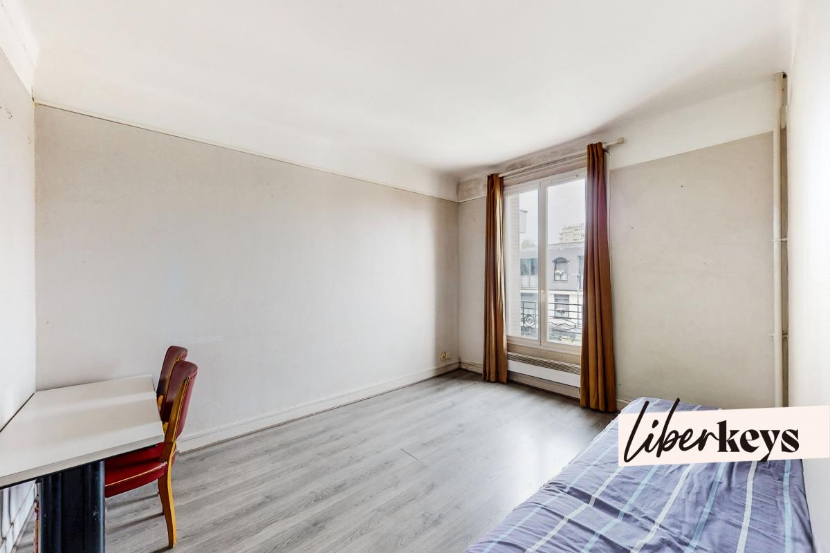 Apartamento de 2 dormitorios en Asnieres-sur-Seine, France No. 283058