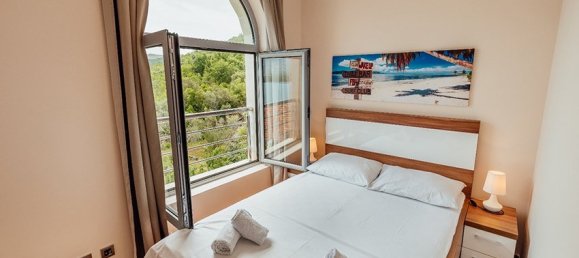 2 chambres Appartement à Tivat, Montenegro No. 59 28