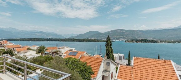 2 chambres Appartement à Tivat, Montenegro No. 59 4
