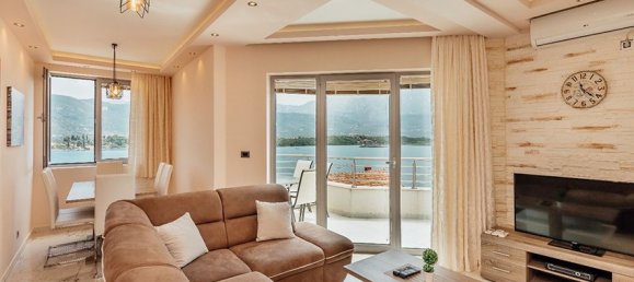 2 chambres Appartement à Tivat, Montenegro No. 59 3