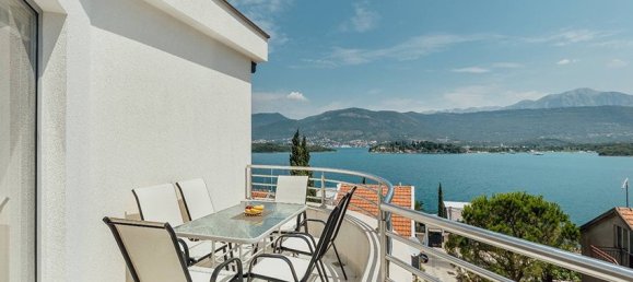 2 chambres Appartement à Tivat, Montenegro No. 59 6