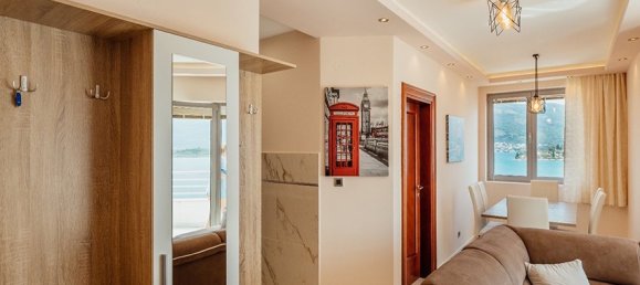 2 chambres Appartement à Tivat, Montenegro No. 59 16