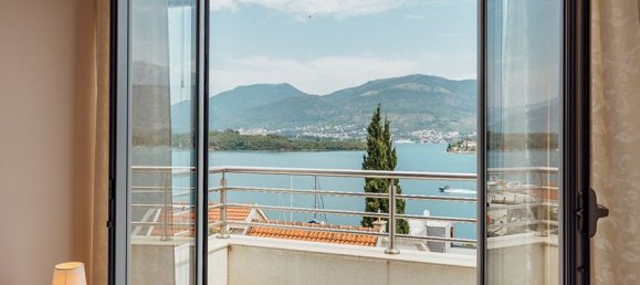 2 chambres Appartement à Tivat, Montenegro No. 59 20