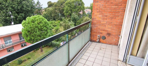 Квартира с 2 спальнями в Ровелласка, Италия № 341529 4