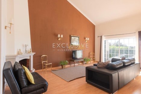 3 Schlafzimmer Haus in Quarteira, Portugal, Nr. 23481