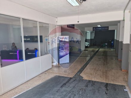 Garage à Almada, Portugal 230m² No. 59521