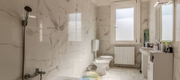 Villa de 5 dormitorios en Copparo, Italy No. 355114 36