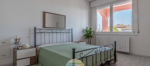 Villa de 5 dormitorios en Copparo, Italy No. 355114 34