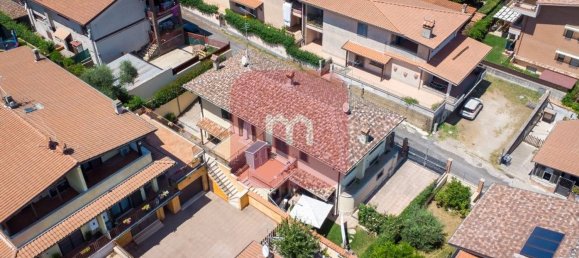 4غرفة منزل في San Cesareo, Italy رقم 26397 56