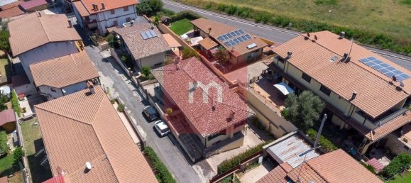 4غرفة منزل في San Cesareo, Italy رقم 26397 43