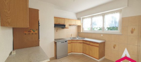 3 bedrooms Apartment in Illzach, France No. 290858 3