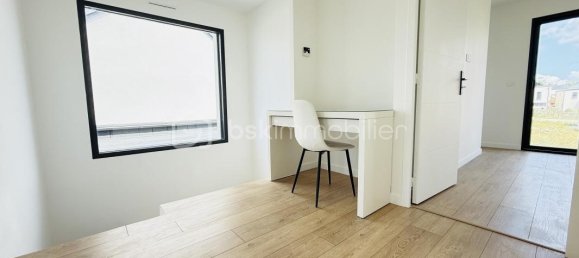 4 bedrooms House in La Chapelle-des-Fougeretz, France No. 297753 10