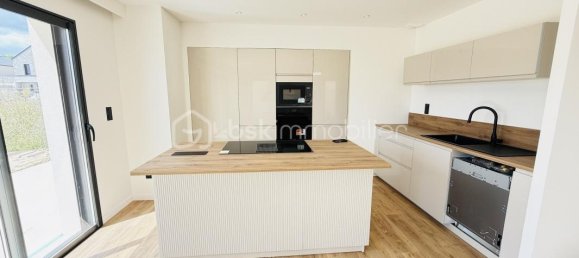 4 bedrooms House in La Chapelle-des-Fougeretz, France No. 297753 4