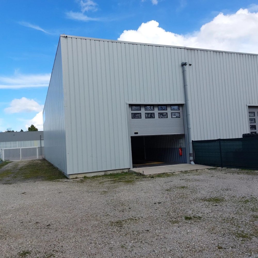 240m² Commercial property in Bar-le-Duc, France No. 92032