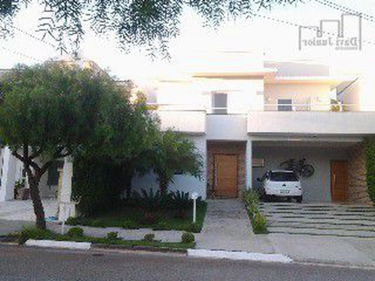 Casa de 4 dormitorios en Sao Paulo, Brazil No. 554280