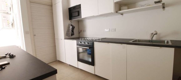 2 bedrooms Apartment in Sliema, Malta No. 9630 3
