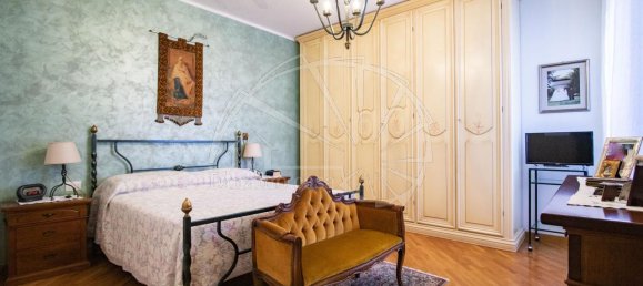 5 rooms Apartment in Prato, Italy No. 119690 6