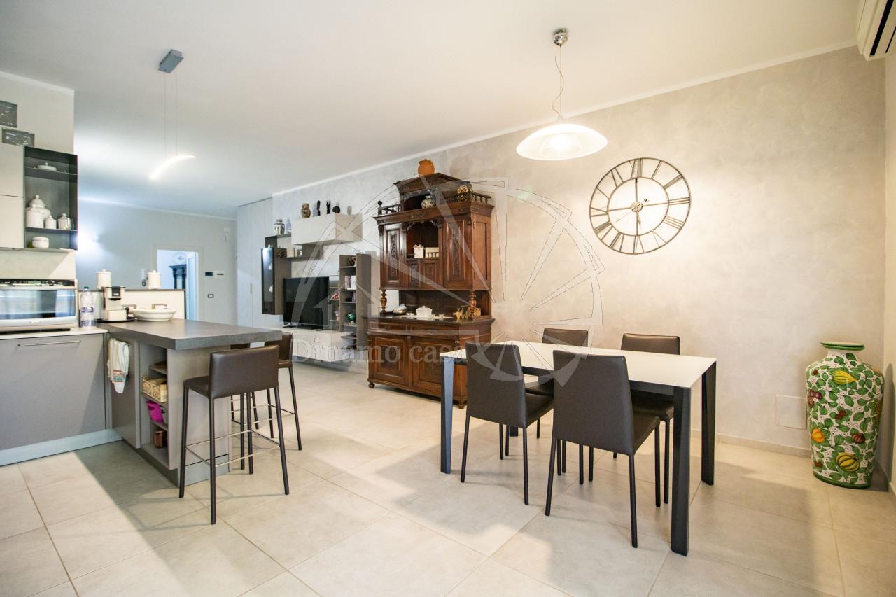 5 rooms Apartment in Prato, Italy No. 119690