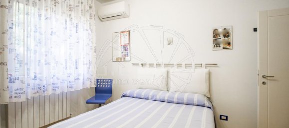 5 rooms Apartment in Prato, Italy No. 119690 10