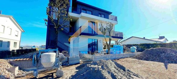 3 rooms Penthouse in Peschiera del Garda, Italy No. 23559 22