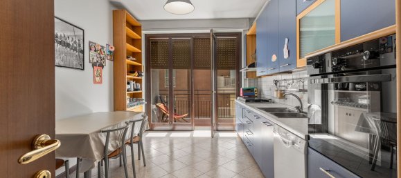 3 Schlafzimmer Wohnung in Milan, Italy, Nr. 360751 6