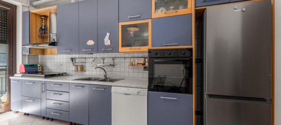 3 Schlafzimmer Wohnung in Milan, Italy, Nr. 360751 10