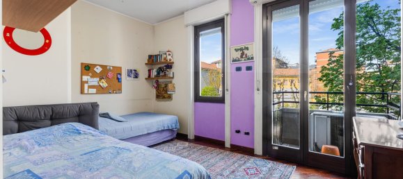 3 Schlafzimmer Wohnung in Milan, Italy, Nr. 360751 12