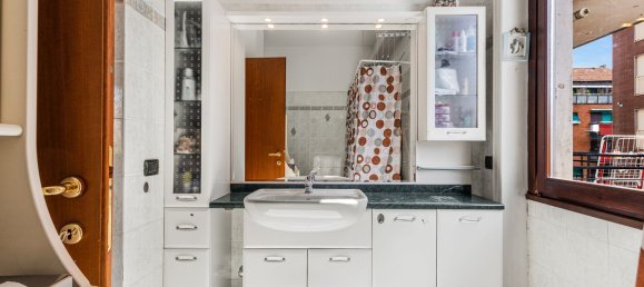 3 Schlafzimmer Wohnung in Milan, Italy, Nr. 360751 25