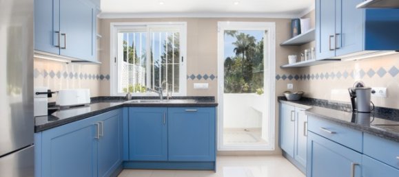 3 bedrooms Penthouse in Marbella, Spain No. 88830 12