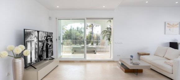 3 bedrooms Penthouse in Marbella, Spain No. 88830 6