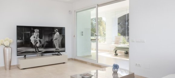 3 bedrooms Penthouse in Marbella, Spain No. 88830 8